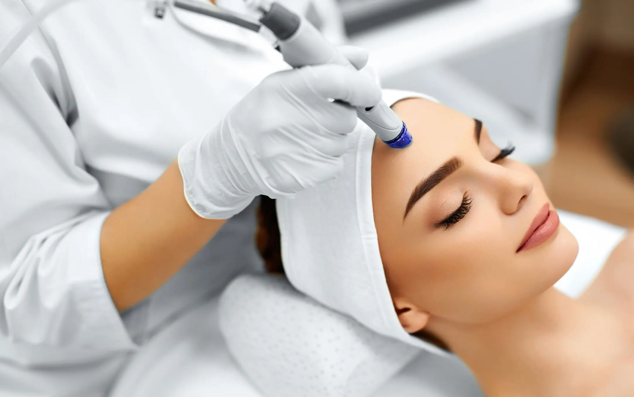 What Is Collagen Lift Therapy and How Can It Help Ageing, Loose Skin Sleaford?